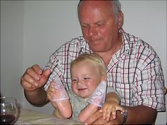 Palle Sigurd isb�tter p� f�dderne