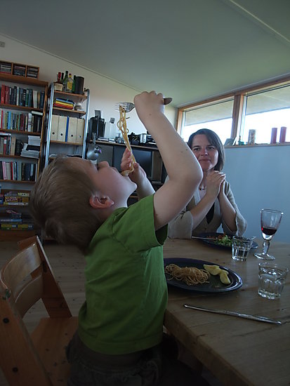 Sigurd spiser pasta
