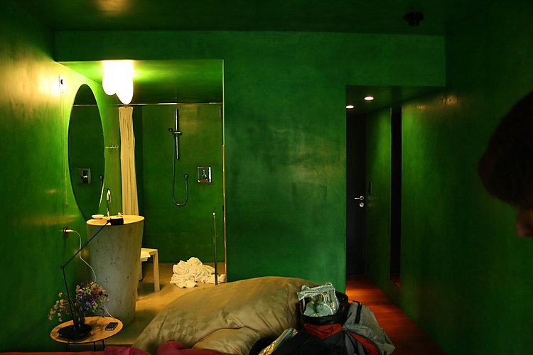 -1031_3_SchweizValsGroentHotelvaerelse