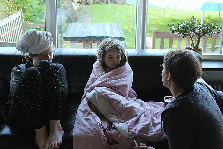 -0724_FridaAstaHanneSofa