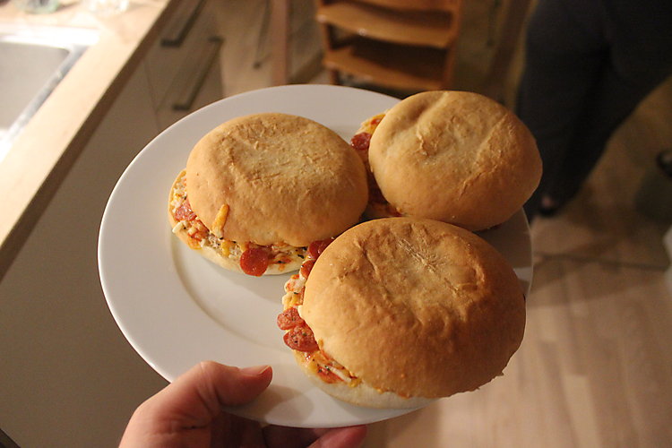 -1723_Pizzaburger